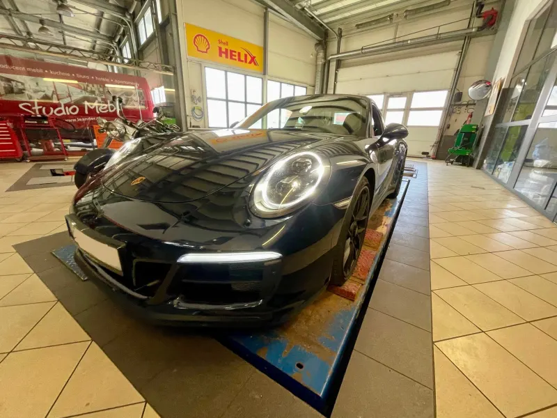Przegląd rejestracyjny Porsche na stacji kontroli pojazdów