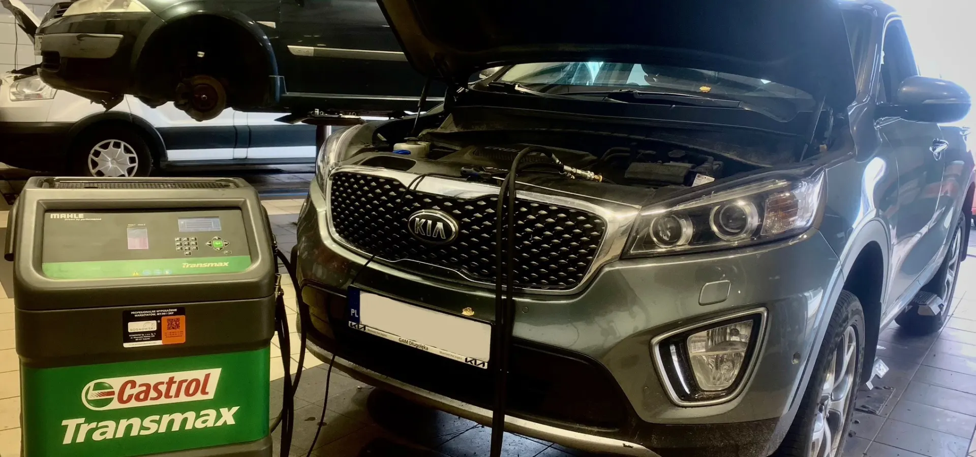 Dynamiczna wymiana oleju w skrzyni automatycznej - maszyna Castrol Transmax