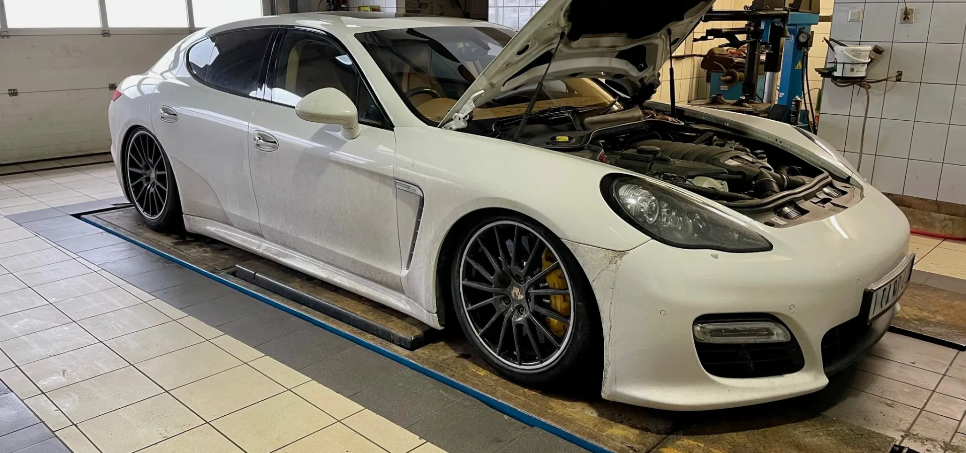 Wymiana rozrządu - silnik Porsche Panamera w Auto Service Domagała